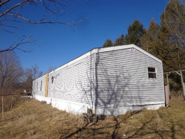 7842 Cowman Road Hubbardston, MI 48845 - Photo 7 of 25 DSC08059.JPG