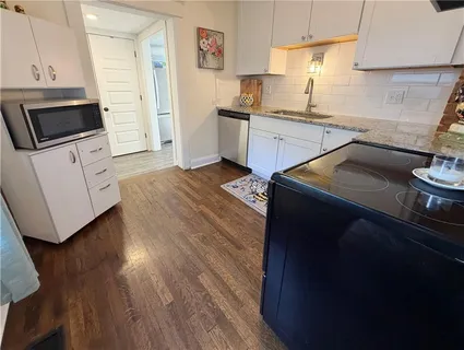 $299,000 | 4329 State Line Road, Kansas City, MO 64111
