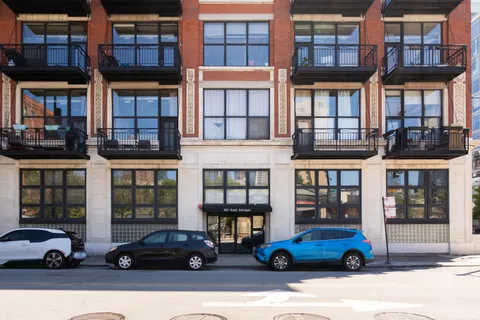 $350,000 | 1601 South Michigan Avenue, Unit 107, Chicago, IL 60616