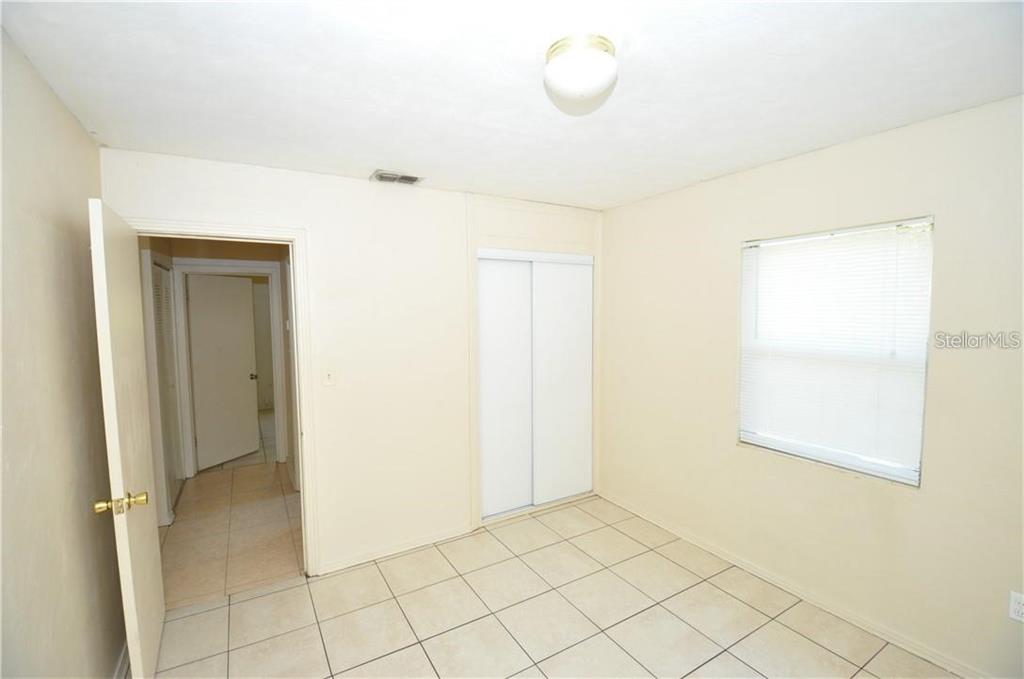 509 Norfolk Circle Lakeland, FL 33801 - Photo 9 of 14 a view of an empty room