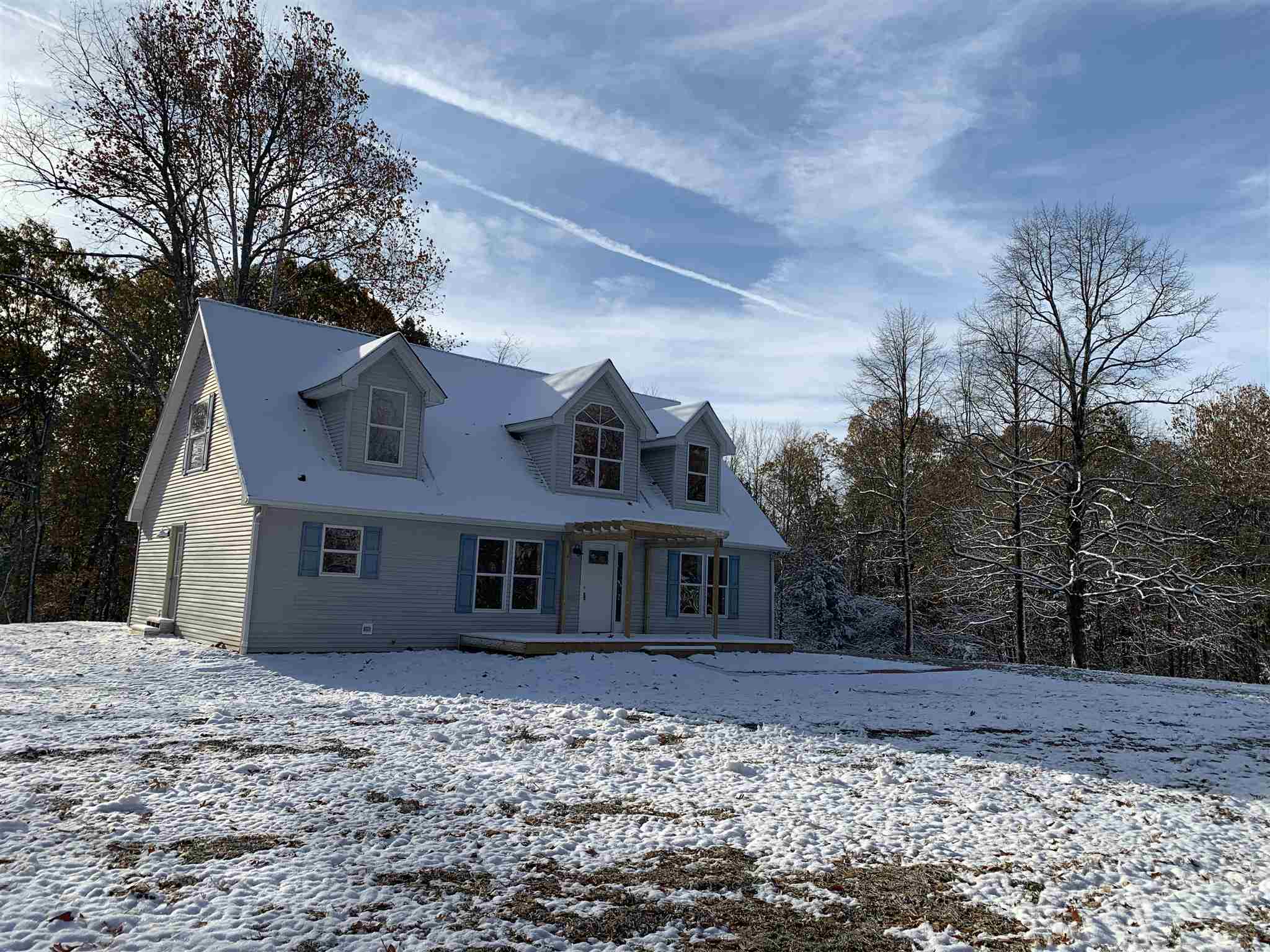 8459 4 Mile Ridge Road Nashville, IN 47448 - Photo 4 of 23