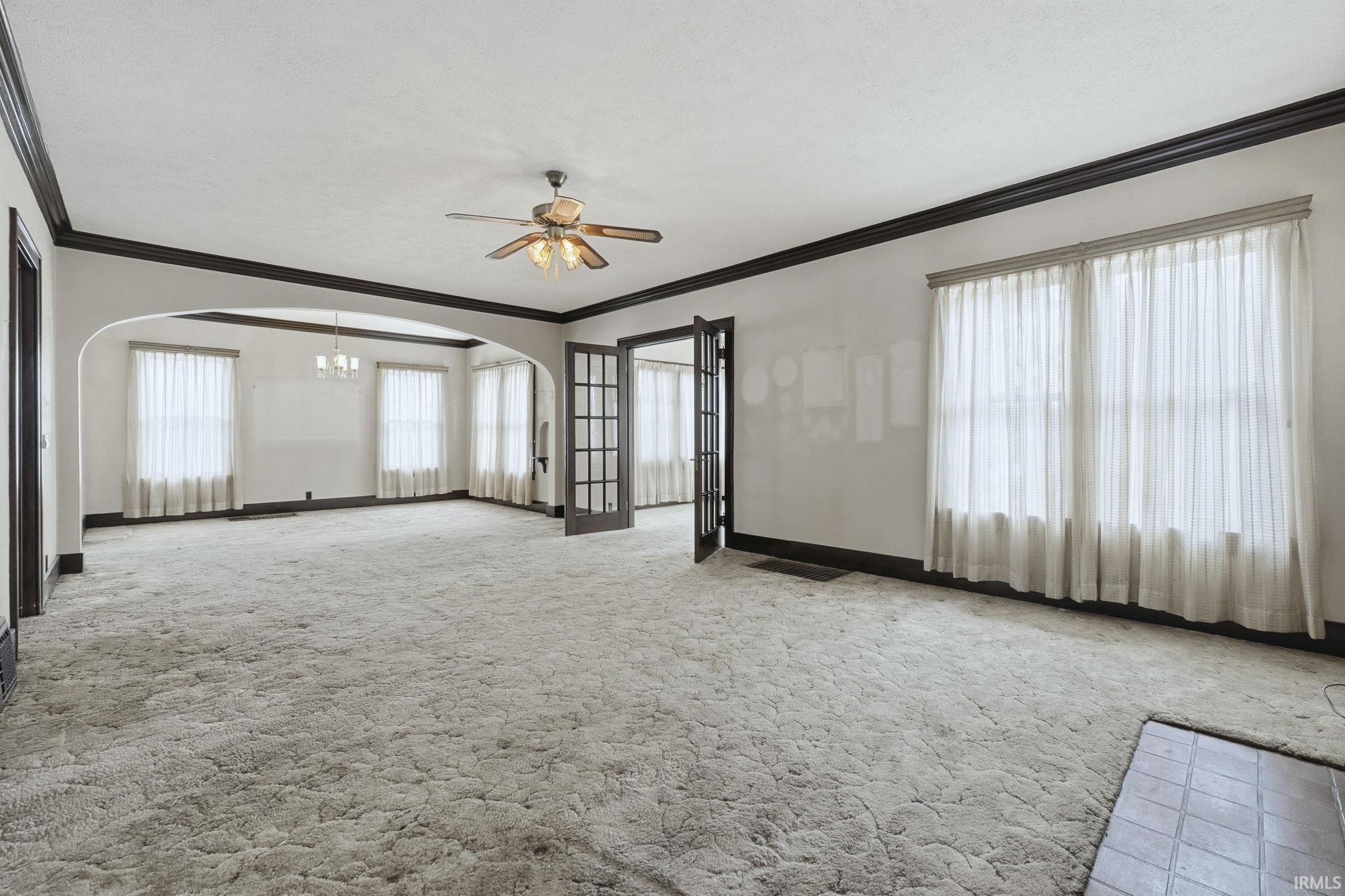 535 East Center Street Warsaw, IN 46580 - Photo 11 of 36