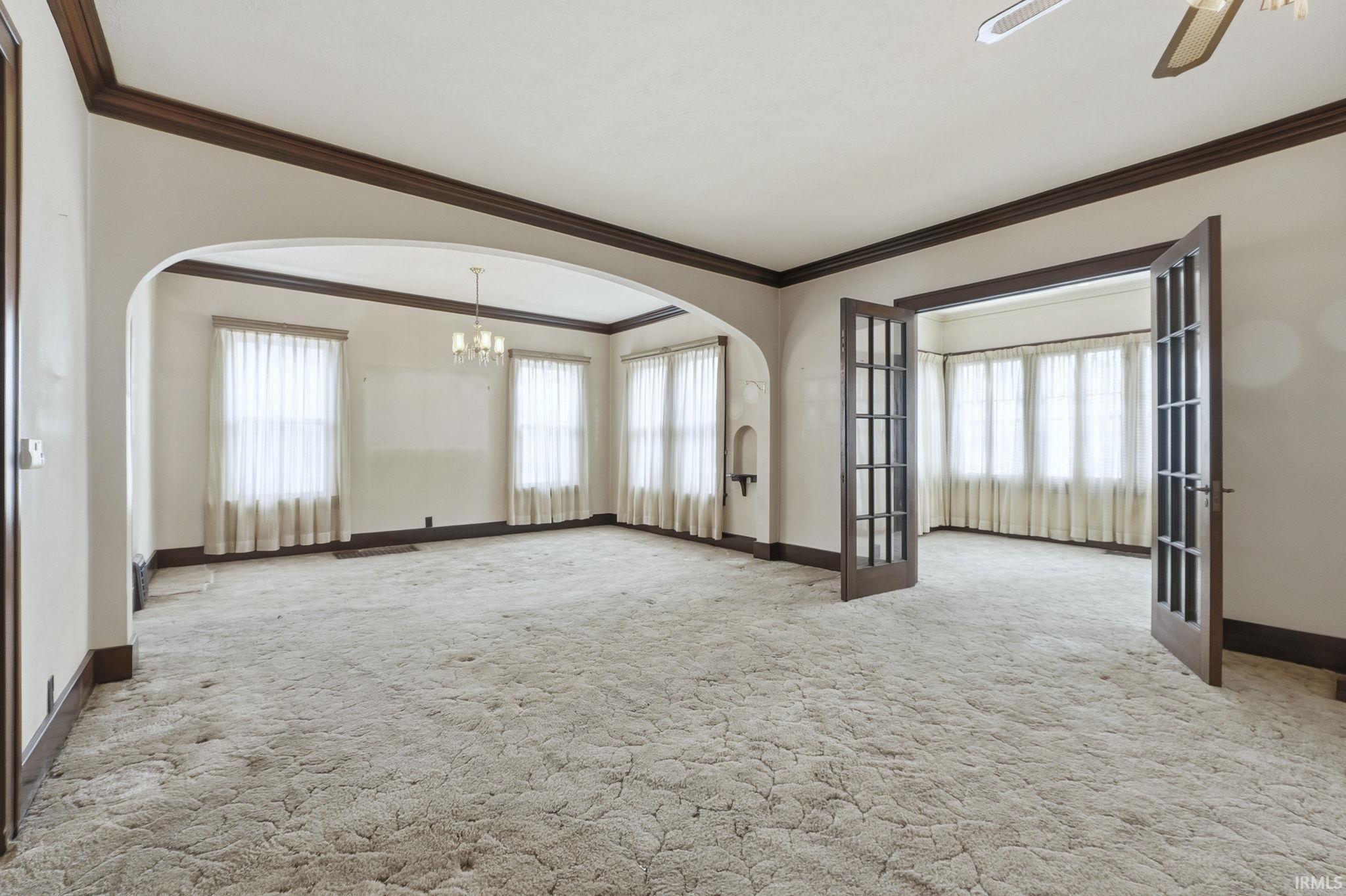 535 East Center Street Warsaw, IN 46580 - Photo 12 of 36