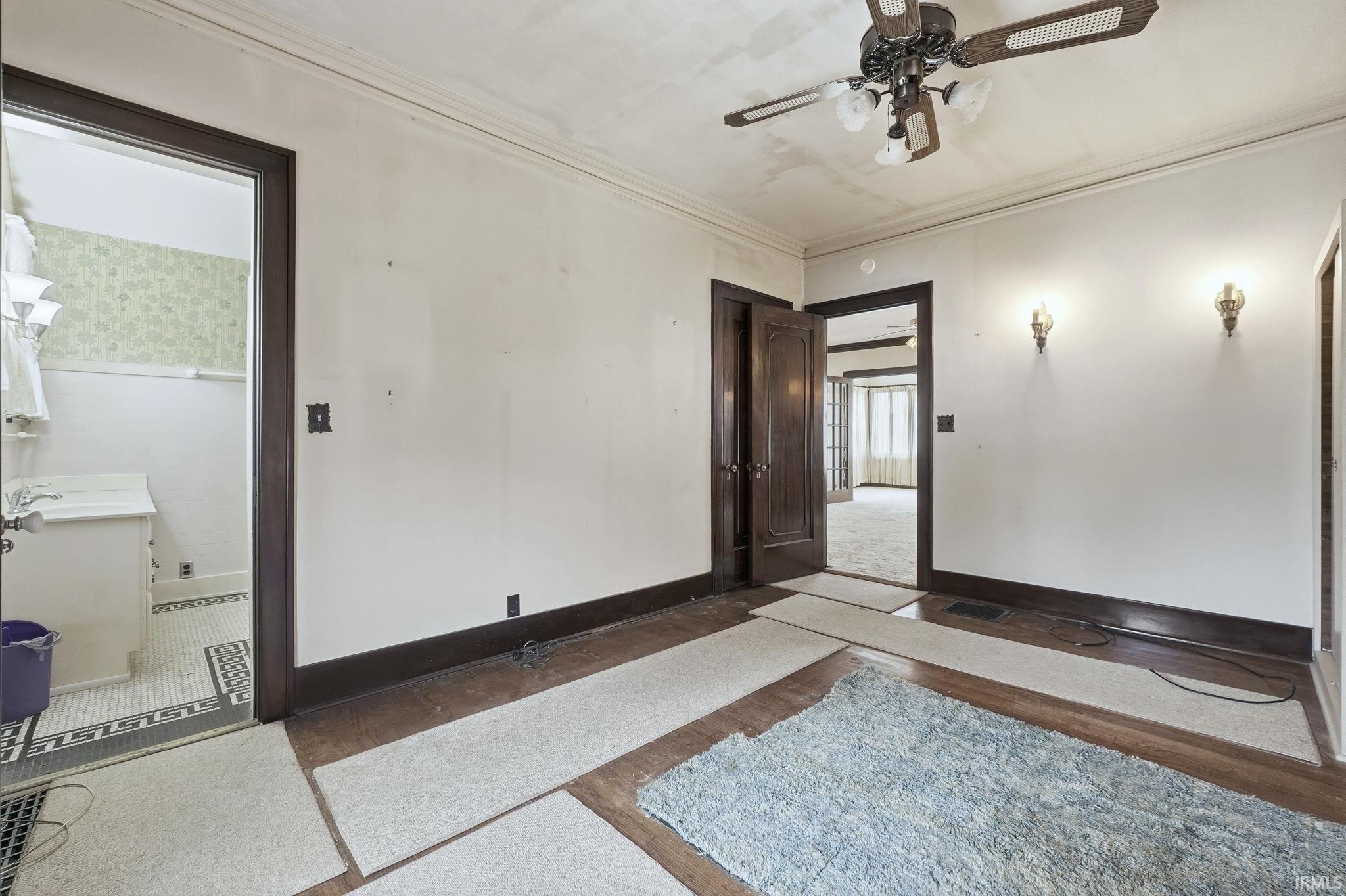 535 East Center Street Warsaw, IN 46580 - Photo 24 of 36