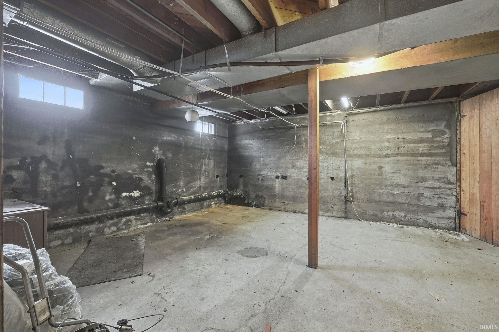 535 East Center Street Warsaw, IN 46580 - Photo 27 of 36