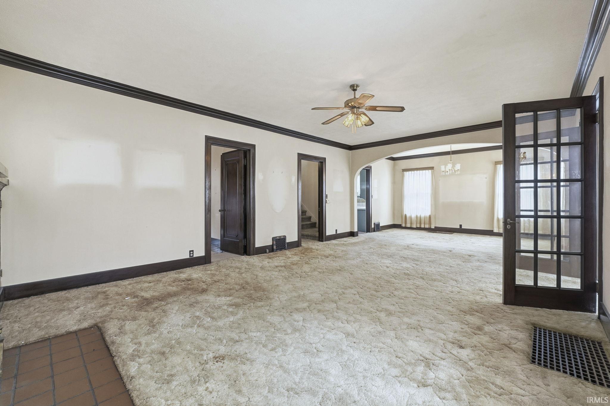 535 East Center Street Warsaw, IN 46580 - Photo 6 of 36