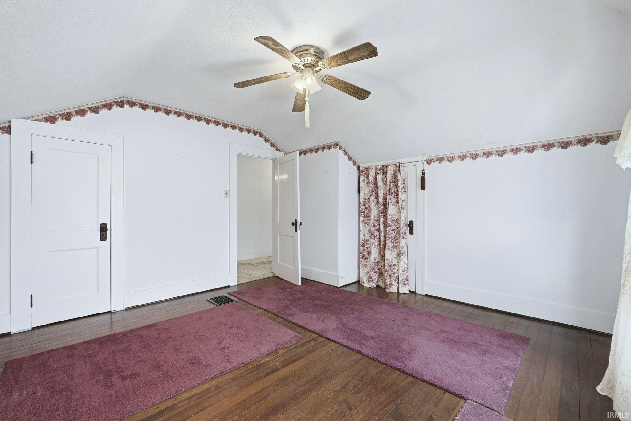 535 East Center Street Warsaw, IN 46580 - Photo 9 of 36