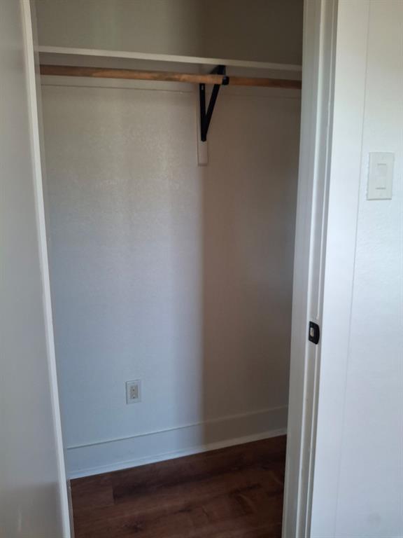 900 Chestnut Street Commerce, TX 75428 - Photo 7 of 19 a view of closet