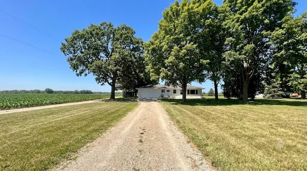 $299,000 | W196 County Rd CW, Ixonia, WI 53036