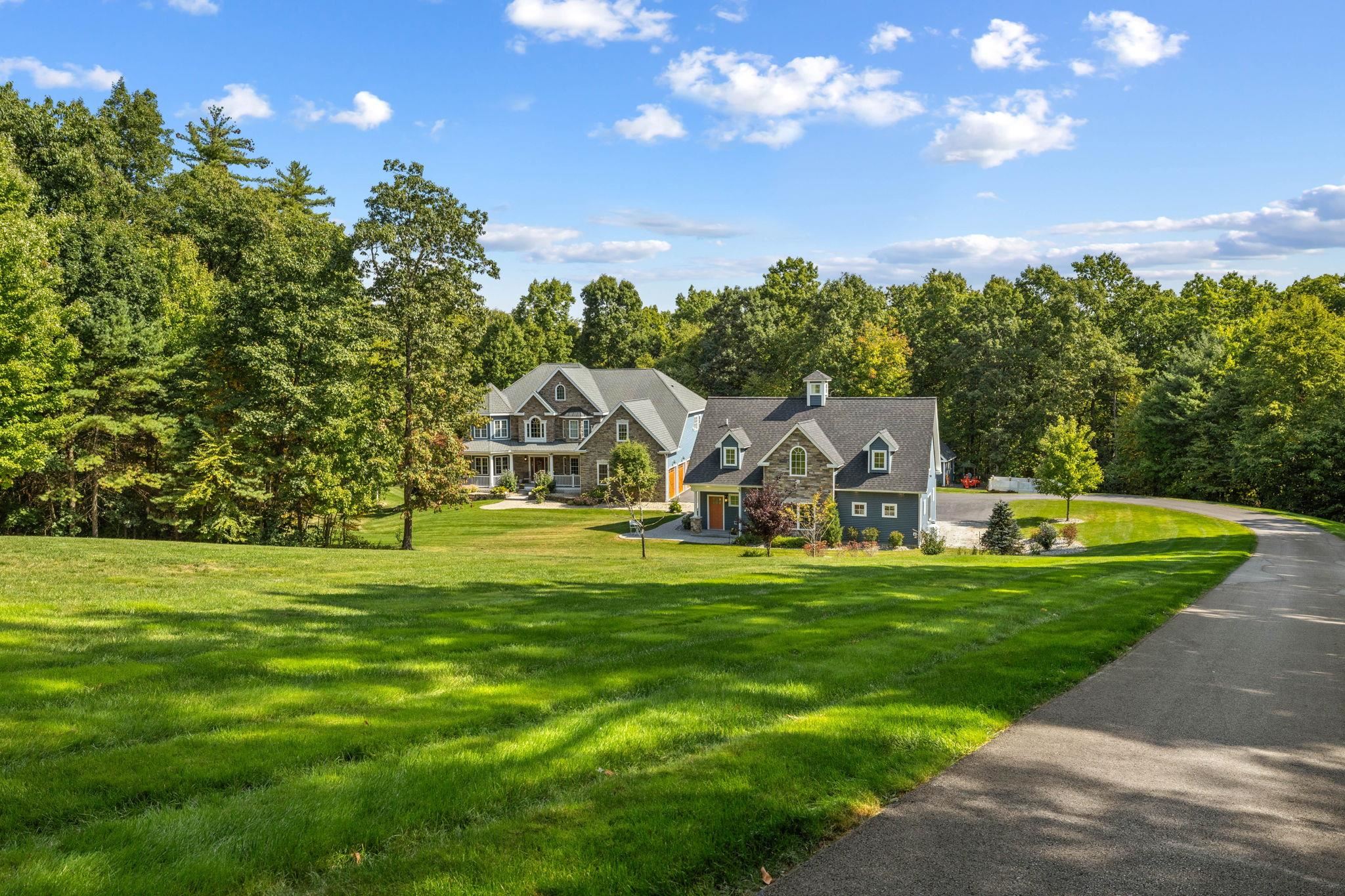 15 Wasserman Heights Merrimack, NH 03054 - Photo 1 of 60 Gallery Image 1