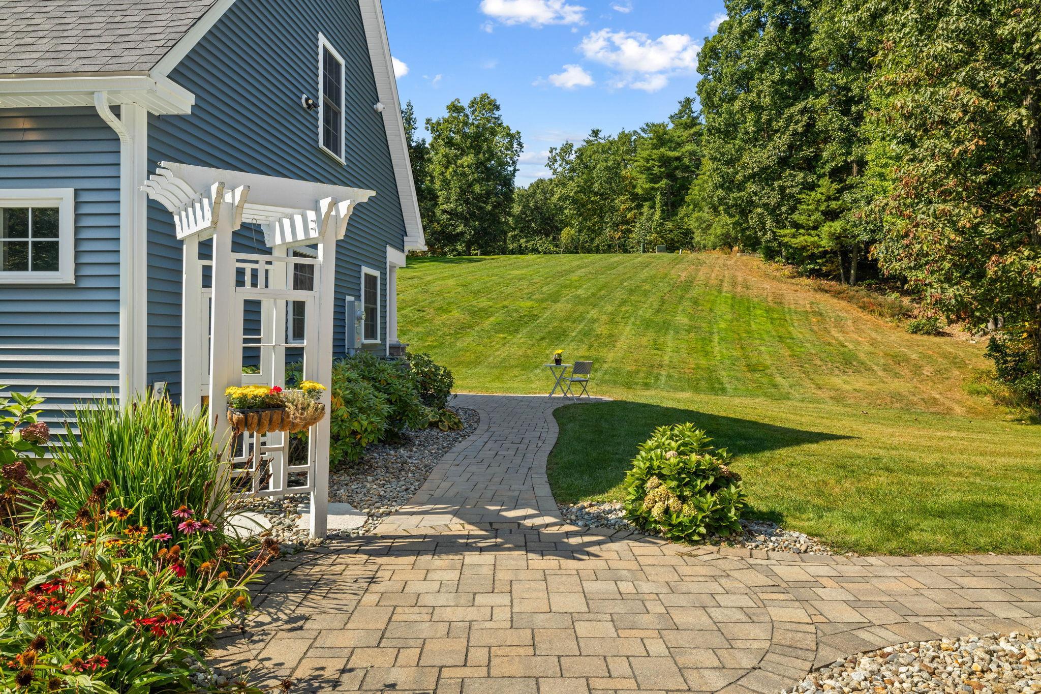 15 Wasserman Heights Merrimack, NH 03054 - Photo 10 of 60 Gallery Image 10