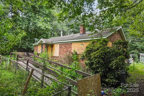 $805,000 | 6109 Paw Creek Road, Charlotte, NC 28214