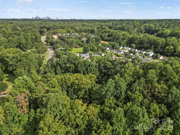 $736,000 | 6109 Paw Creek Road, Charlotte, NC 28214