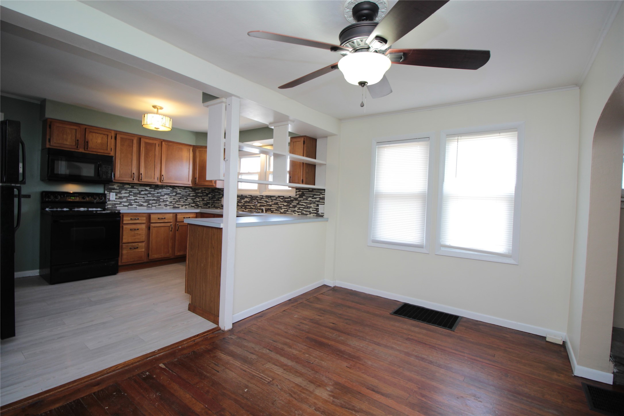 10 Decatur Street Binghamton, NY 13903 - Photo 4 of 44