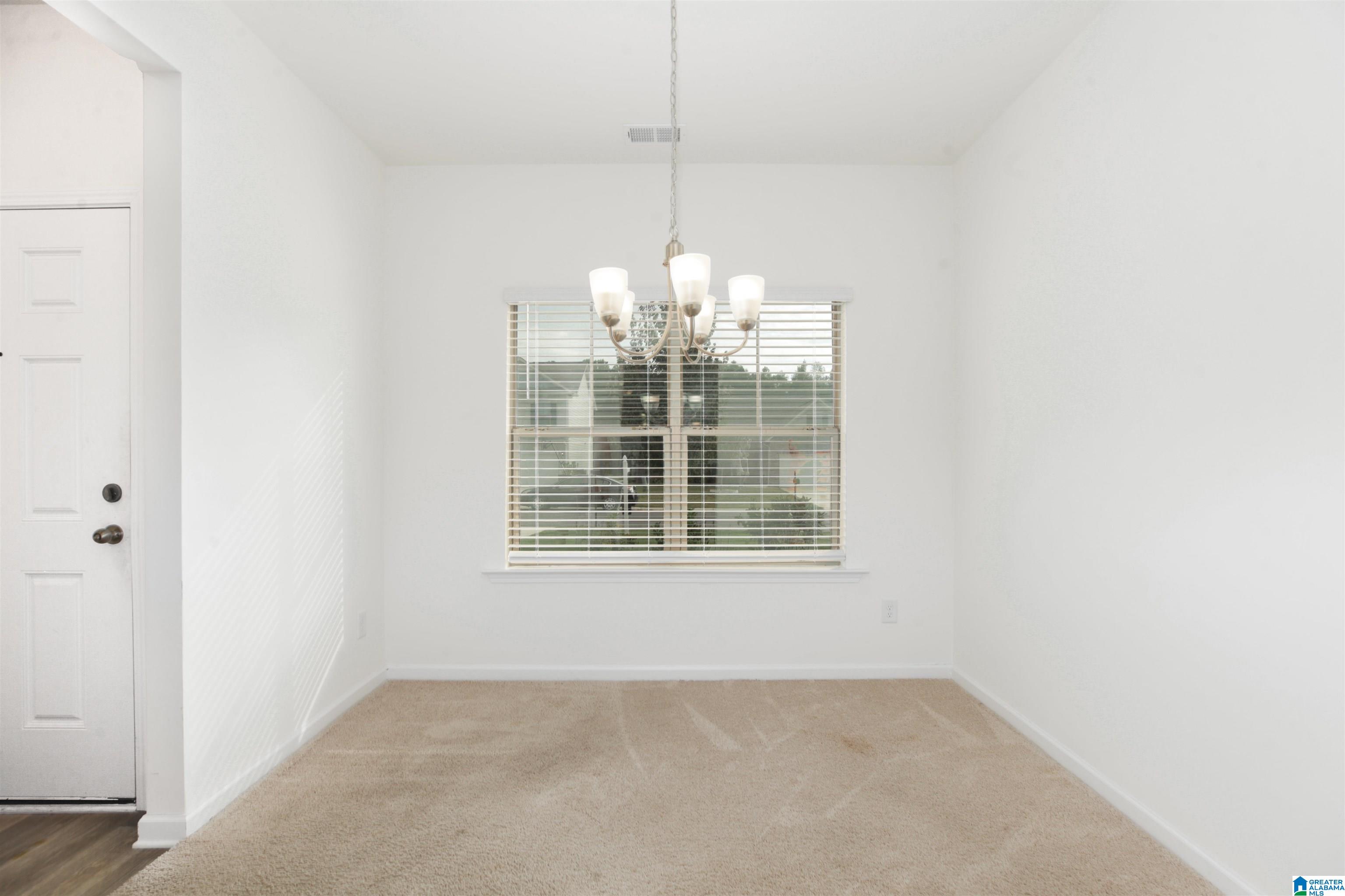 303 Shepherds Loop Jasper, AL 35504 - Photo 4 of 39