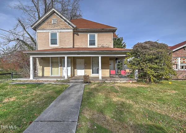 $320,000 | 1703 Windsor Avenue, Unit 2, Bristol, TN 37620