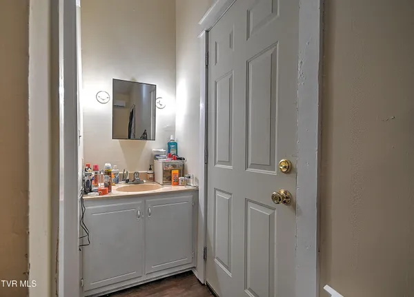 $315,000 | 1703 Windsor Avenue, Unit 2, Bristol, TN 37620