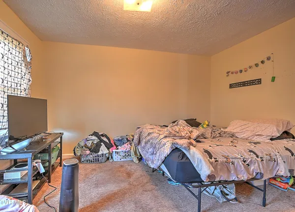 $315,000 | 1703 Windsor Avenue, Unit 2, Bristol, TN 37620