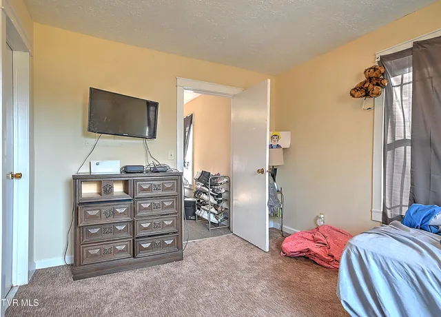 $320,000 | 1703 Windsor Avenue, Unit 2, Bristol, TN 37620