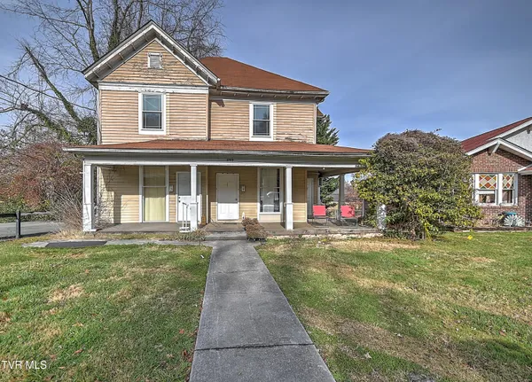 $315,000 | 1703 Windsor Avenue, Unit 2, Bristol, TN 37620
