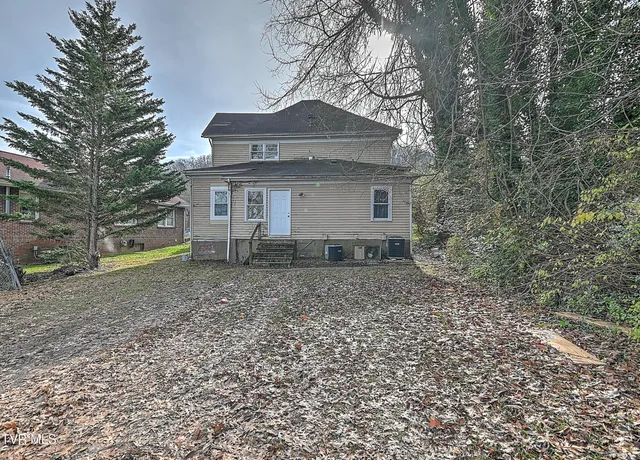 $320,000 | 1703 Windsor Avenue, Unit 2, Bristol, TN 37620