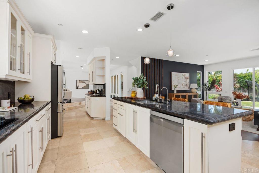 182 Andrew Avenue Encinitas, CA 92024 - Photo 15 of 52