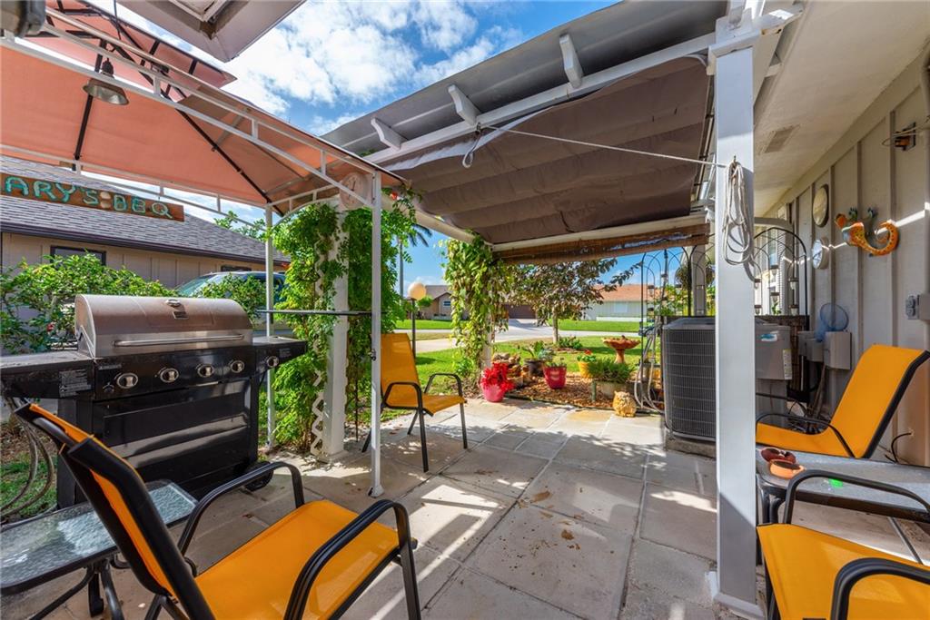 5712 Southeast Miles Grant Road Stuart, FL 34997 - Photo 26 of 28 Gallery Image 26