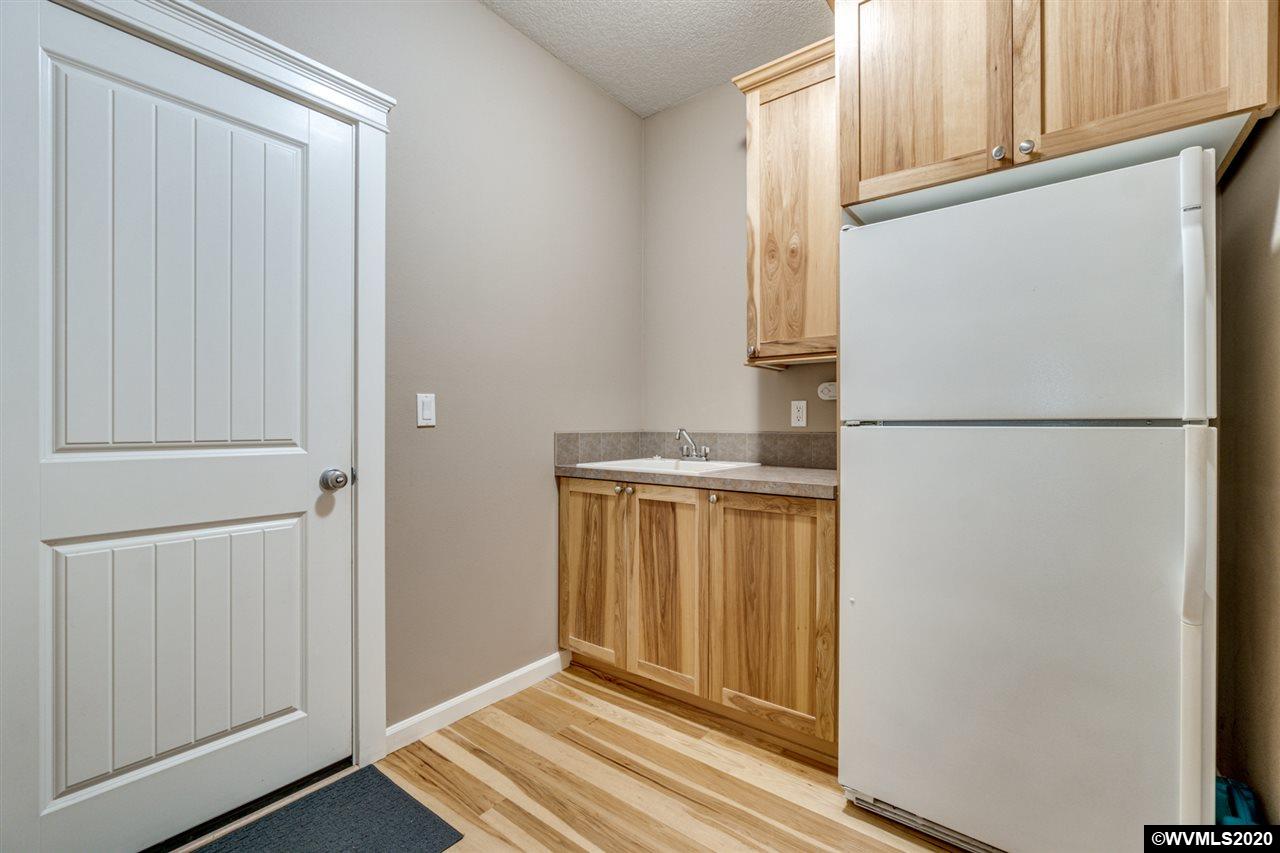 2693 Oak Ridge Street Northwest Albany, OR 97321 - Photo 29 of 42 Gallery Image 29