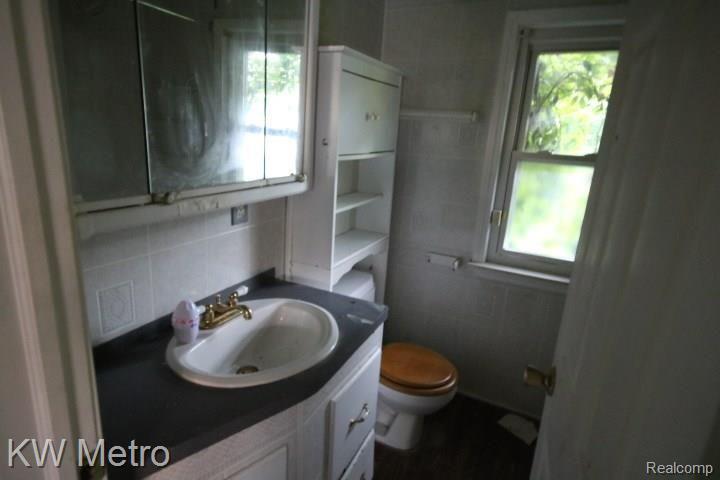 1516 Sibley Avenue Rochester Hills, MI 48307 - Photo 26 of 33