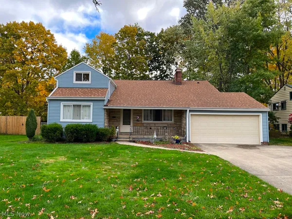 $319,900 | 7327 Markal Drive, Middleburg Heights, OH 44130