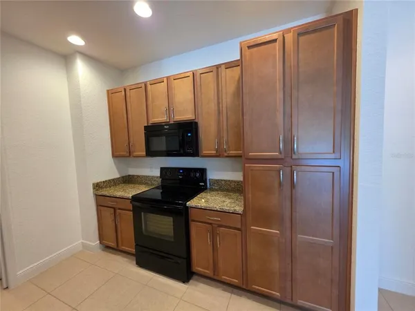 $2,900 | 10341 Belfry Circle, Orlando, FL 32832