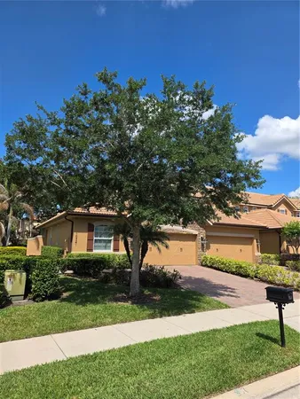 $2,900 | 10341 Belfry Circle, Orlando, FL 32832
