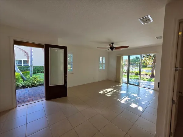$2,900 | 10341 Belfry Circle, Orlando, FL 32832
