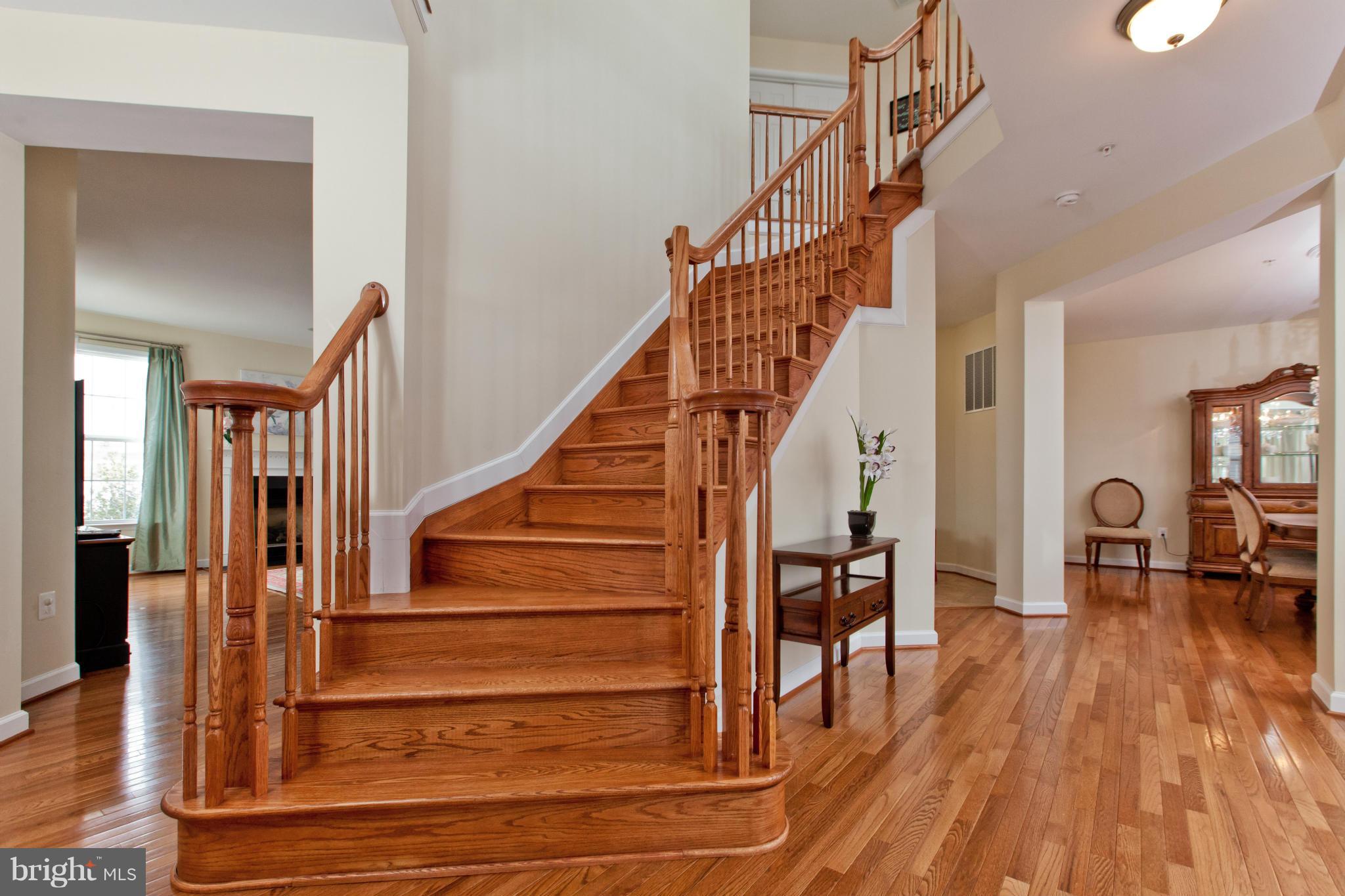 4004 Paw Paw Circle Point of Rocks, MD 21777 - Photo 9 of 30 Double bullnose treads w/ turned handrails