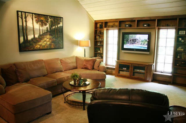 7031 Hosler Road Leo, IN 46765 - Photo 4 of 29 Gallery Image 4