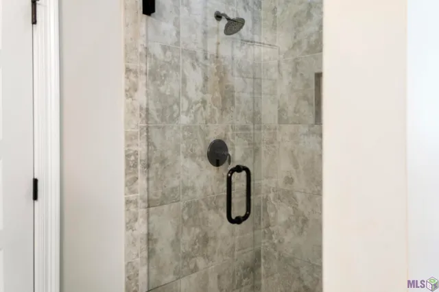 $395,000 | 39169 Water Oak Avenue, Prairieville, LA 70769