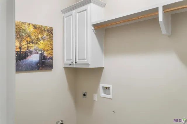 $395,000 | 39169 Water Oak Avenue, Prairieville, LA 70769