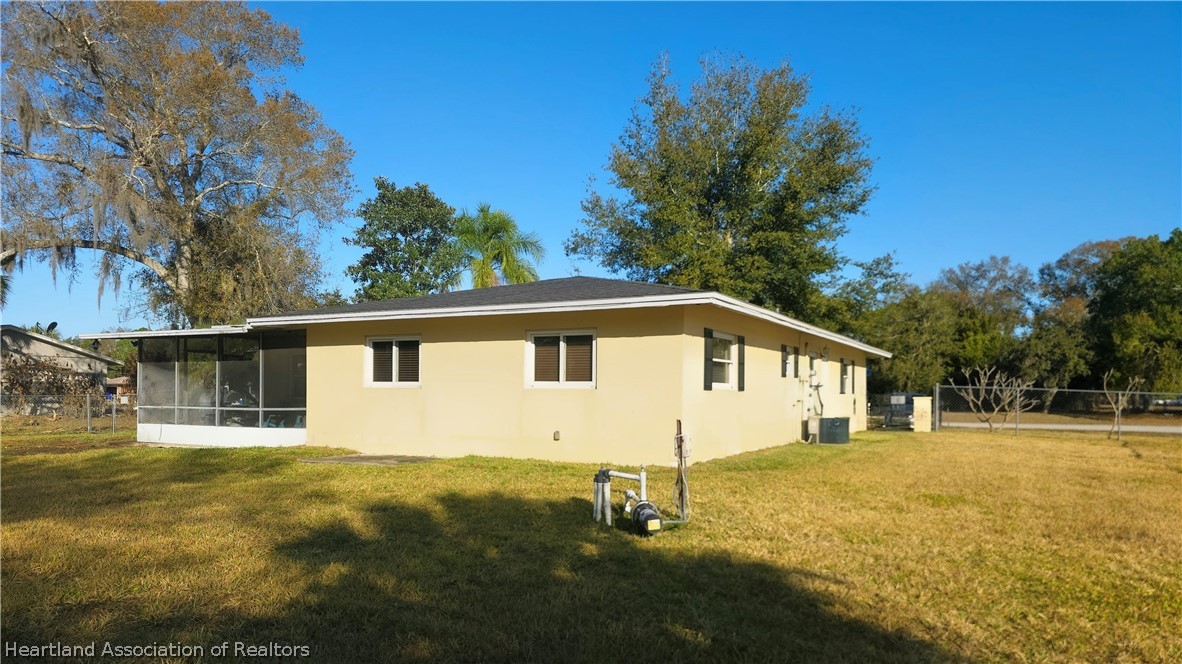 425 Spring Lake Boulevard Sebring, FL 33876 - Photo 8 of 40 Gallery Image 8