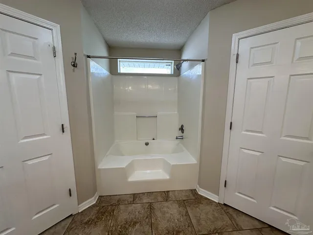 $1,950 | 1519 Oakleigh Court, Pensacola, FL 32506