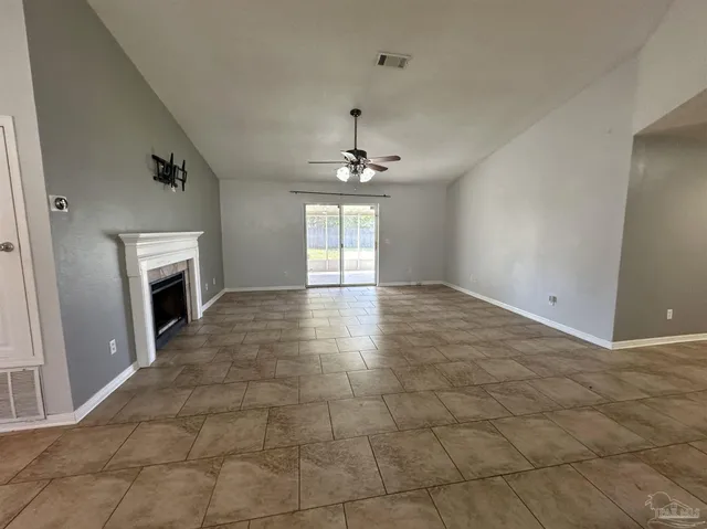 $1,950 | 1519 Oakleigh Court, Pensacola, FL 32506