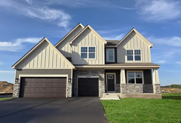 $757,865 | 4755 Blake Way, St. Paul, MN 55129