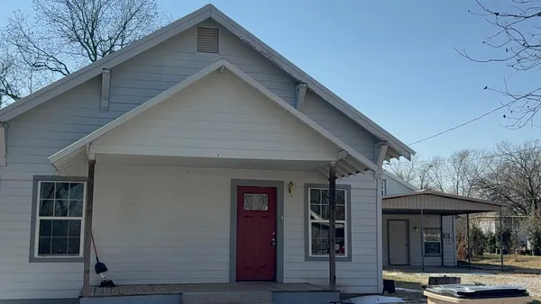 $180,000 | 602 West Walcott Avenue, Comanche, TX 76442