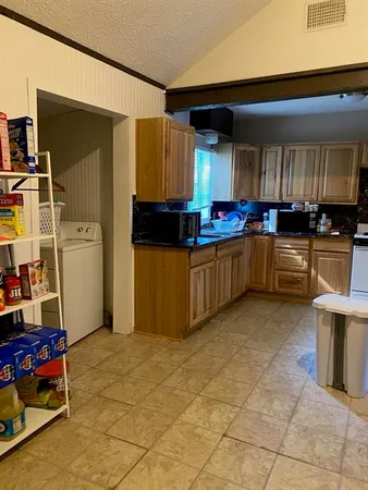 $180,000 | 602 West Walcott Avenue, Comanche, TX 76442