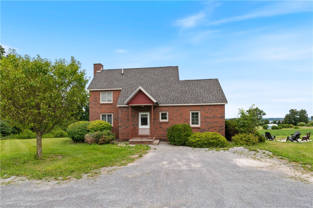 440 Armstrong Road Geneva Town, NY 14456 - Photo 3 of 45 Gallery Image 3