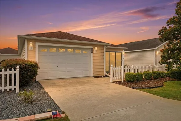 $2,250 | 2003 Peaceful Place, The Villages, FL 32162