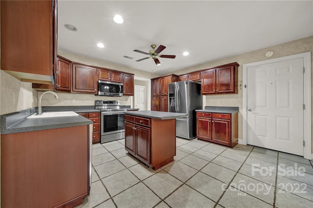 311 Briarberry Court Fort Mill, SC 29708 - Photo 13 of 35 Gallery Image 13