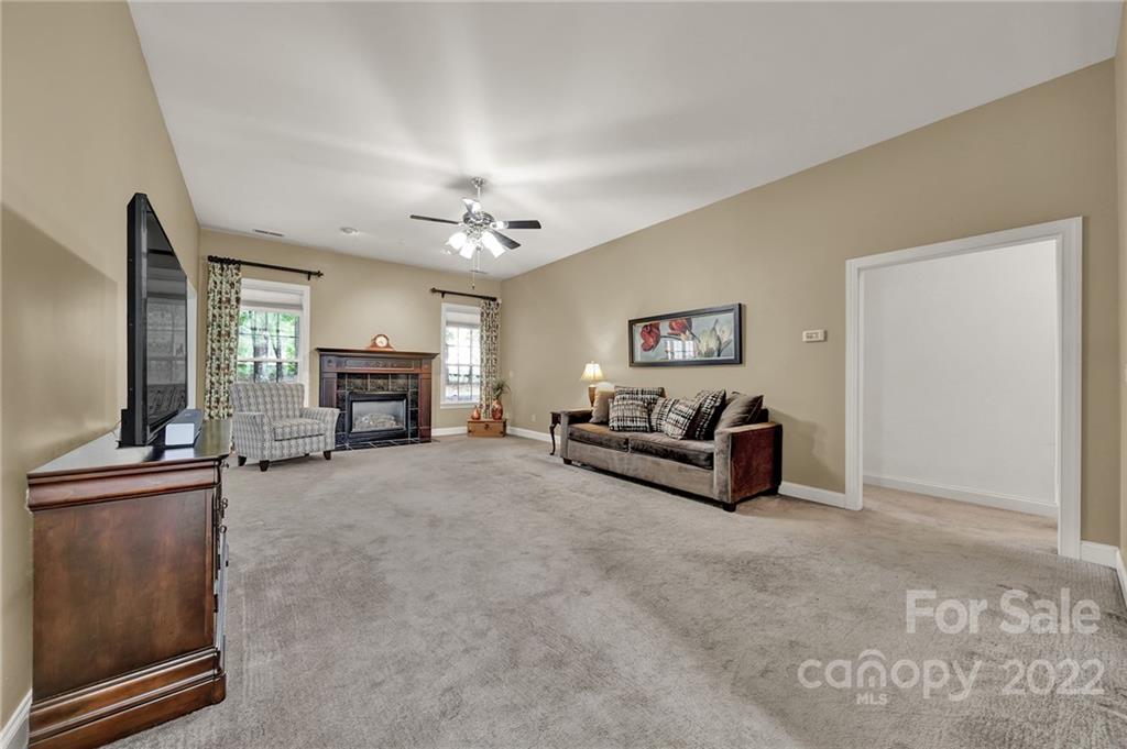 311 Briarberry Court Fort Mill, SC 29708 - Photo 3 of 35 Gallery Image 3