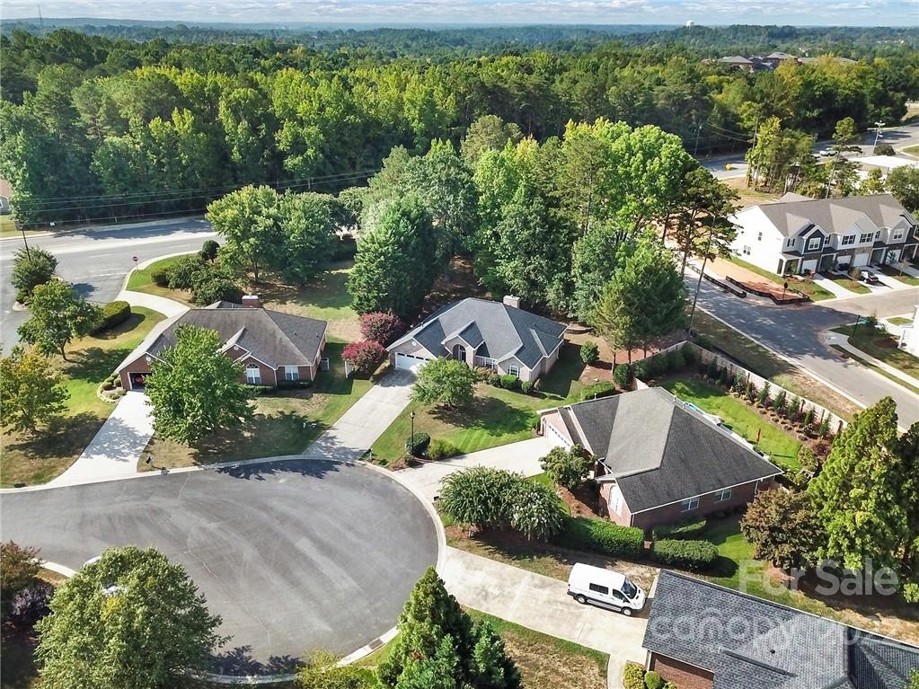 311 Briarberry Court Fort Mill, SC 29708 - Photo 32 of 35 Gallery Image 32