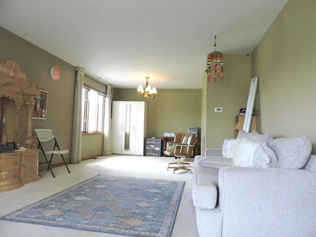 $359,900 | 6931 Coachwood Trail, Tinley Park, IL 60477