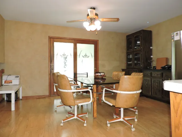 $359,900 | 6931 Coachwood Trail, Tinley Park, IL 60477